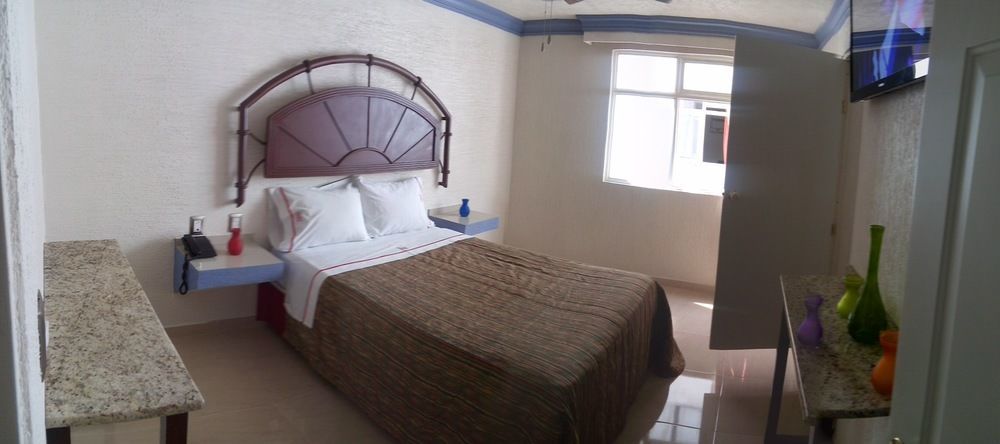 Hotel La Paz Guadalajara Esterno foto