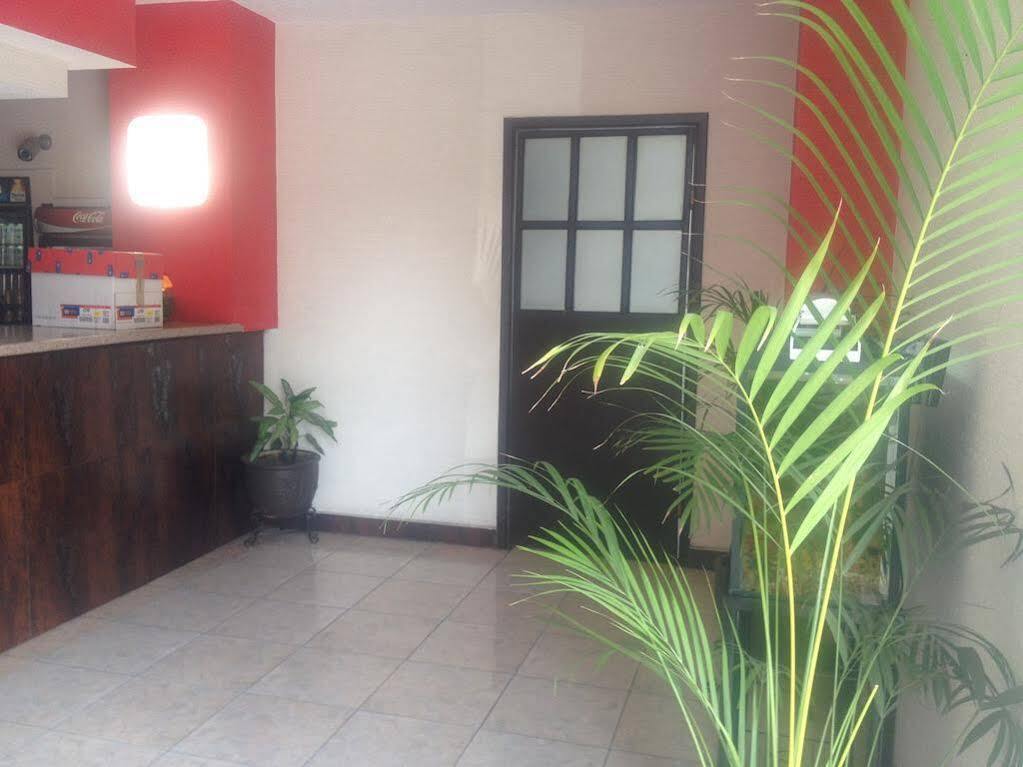 Hotel La Paz Guadalajara Esterno foto